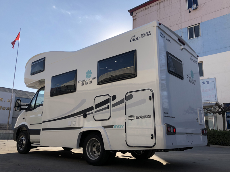舒適、空間、安全，樣樣具備的房車