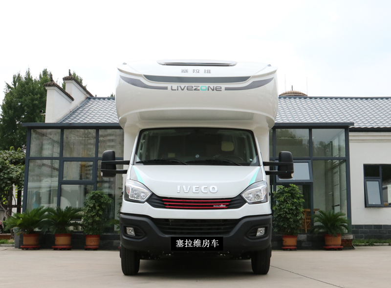 要大空間也更舒適，這樣的房車很棒